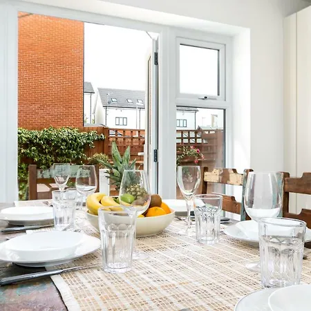 Elephant Court - Comfortable, Spacious House With Parking Reading Exterior foto