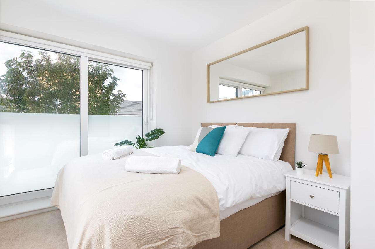 Elephant Court - Comfortable, Spacious House With Parking Apartment Reading